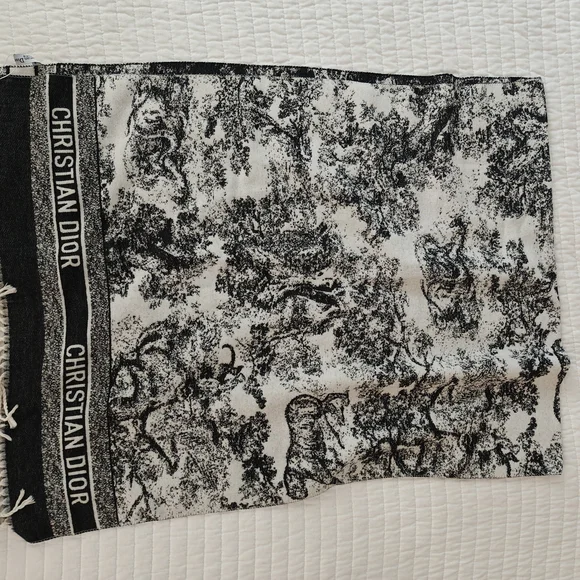 NWT Dior Artistic Scarf - Picture 3 of 6